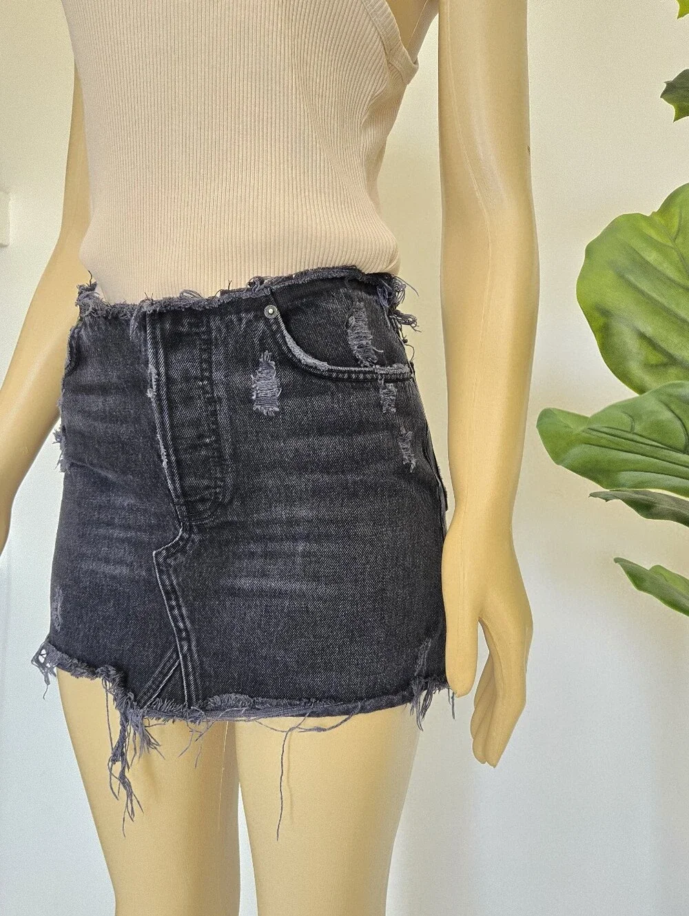 Reformation Denim Mini Skirt Black Wash Color Size 27 Women's